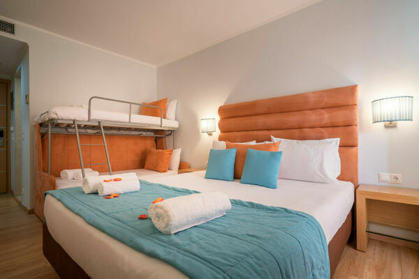 STD_ROOM_BUNK_BEDS