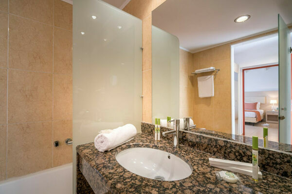 BATHROOM-SUP-STE2